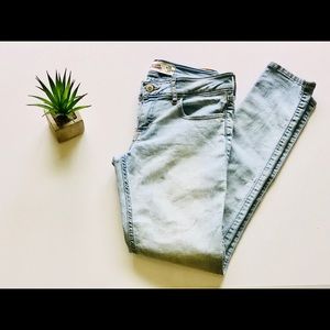 Hollister Low-Rise Super Skinny Jeans